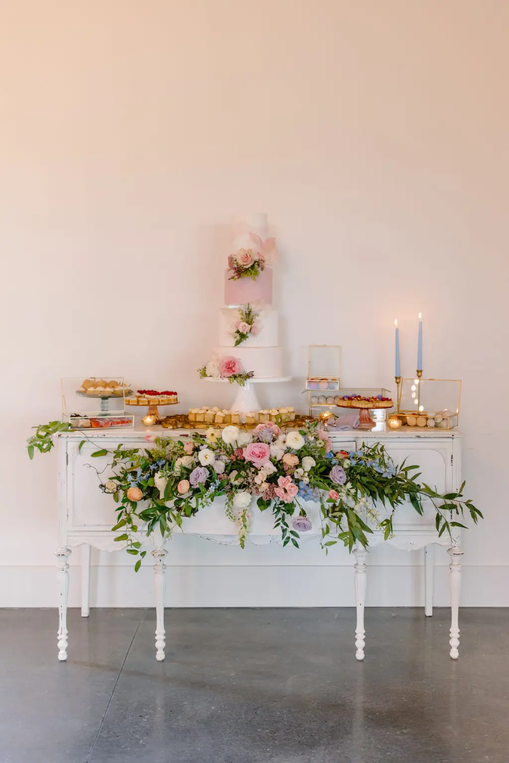 Ami's Cakes & Confections