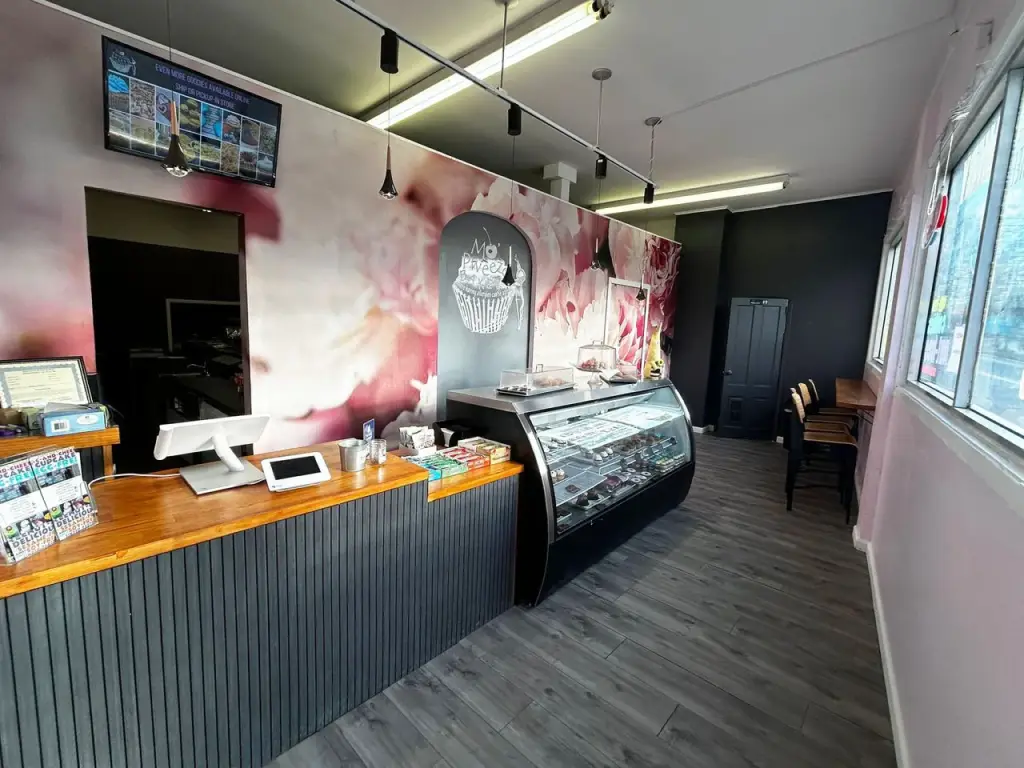 Mo'Pweeze Bakery